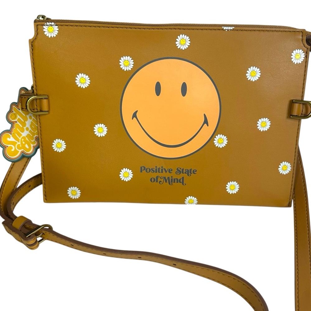 Fossil x Smiley Vegan Cactus Crossbody - Picture 4 of 10